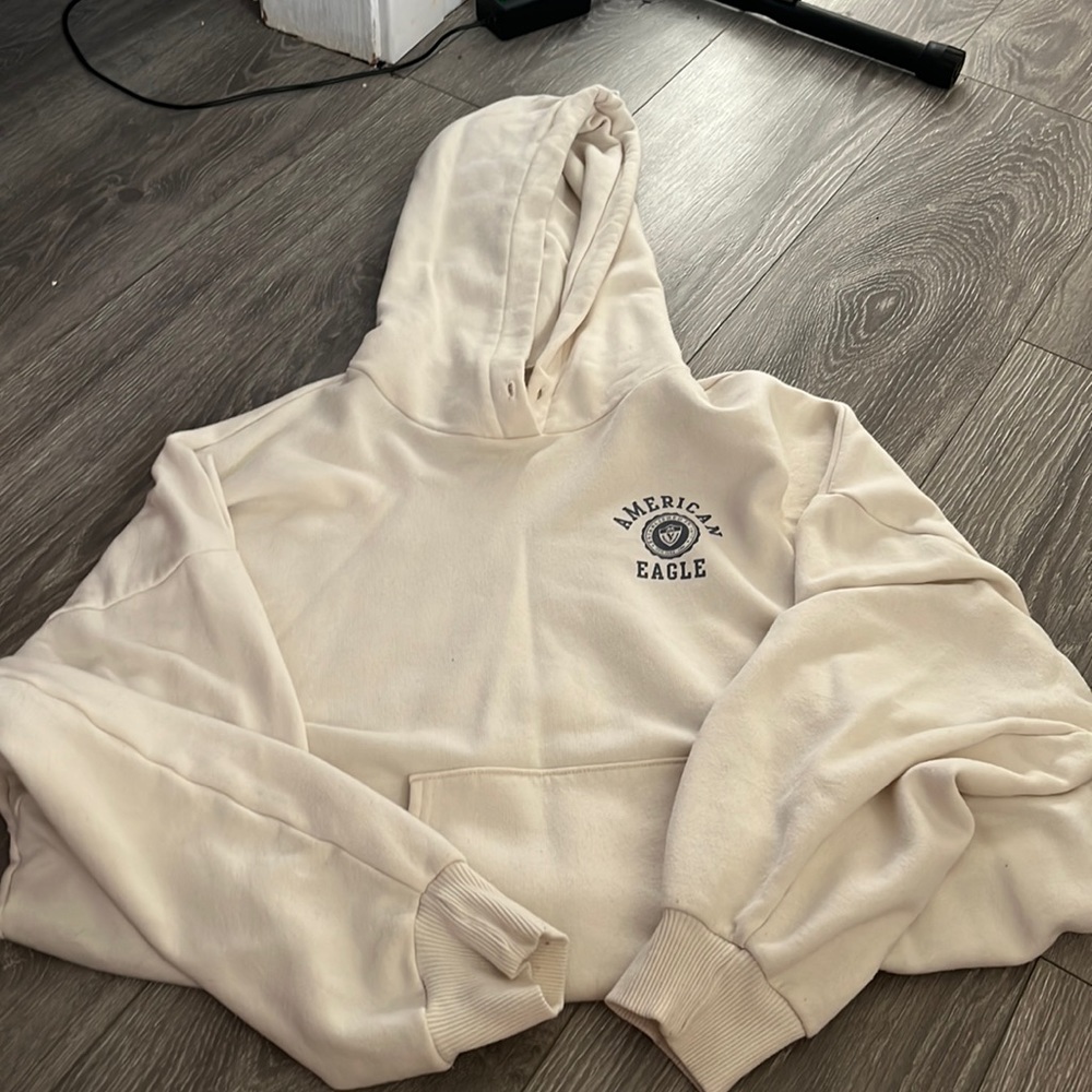 Hoodie from American Eagle. Size S.